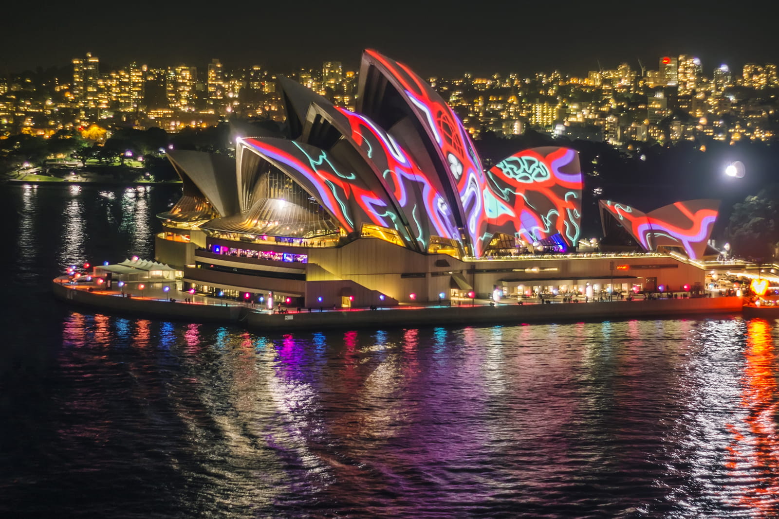 Sydney Opera House with VIVID Sydney light projections
