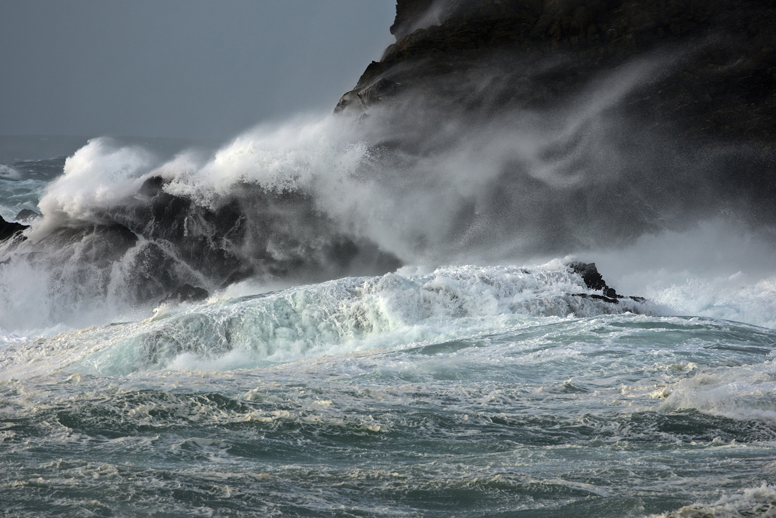 heavy waves off coast of Scotland