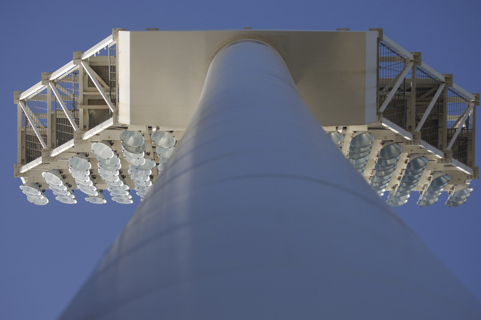 MCG lighttower